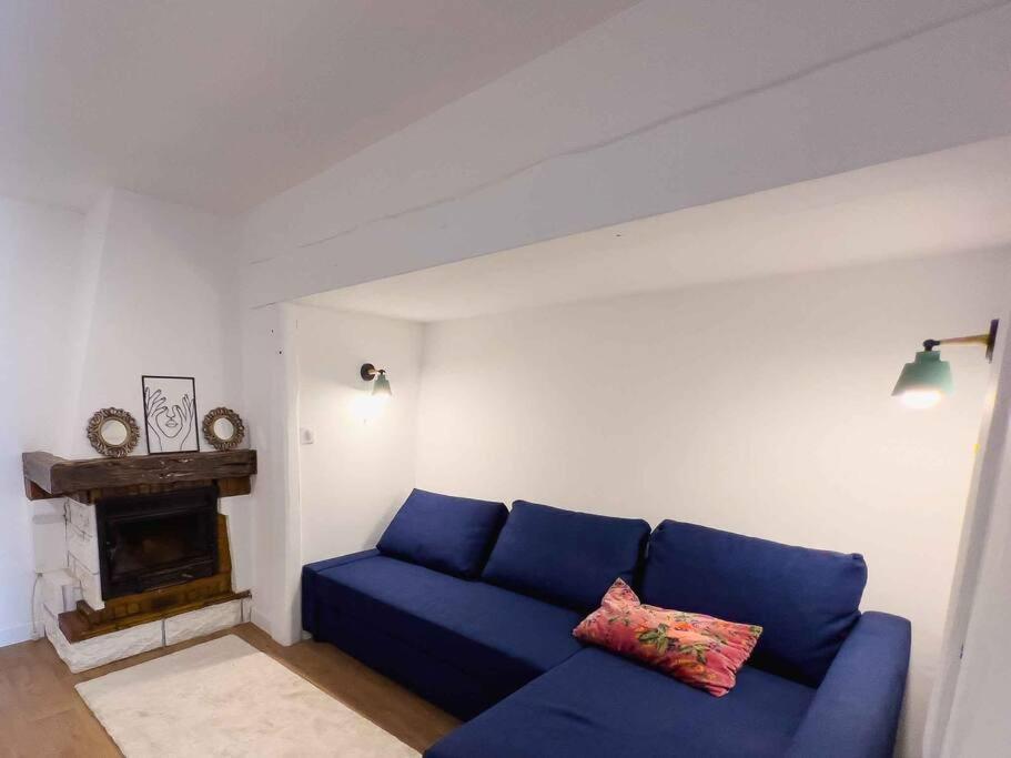 Maison Semi-Troglodyte Avec 4 Velos Rochecorbon Esterno foto